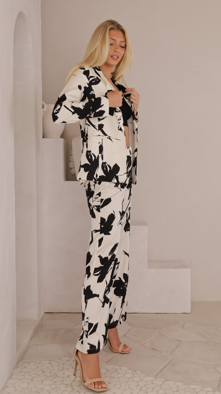 side view image 2 of Fransene Pants