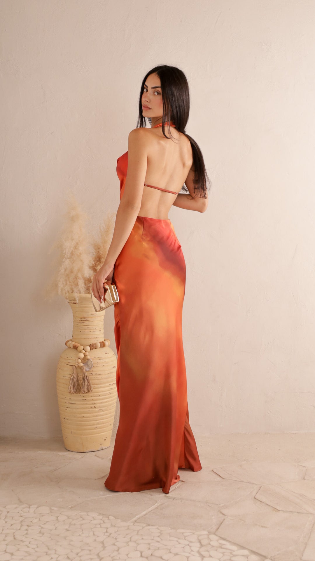 rear view image 1 of Jennesys Maxi