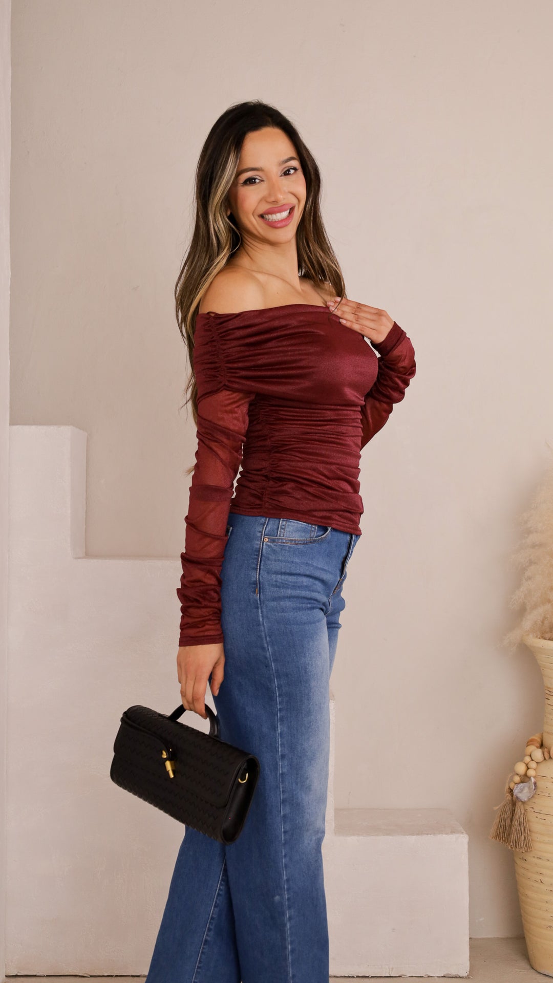 side view image 2 of Kao Top