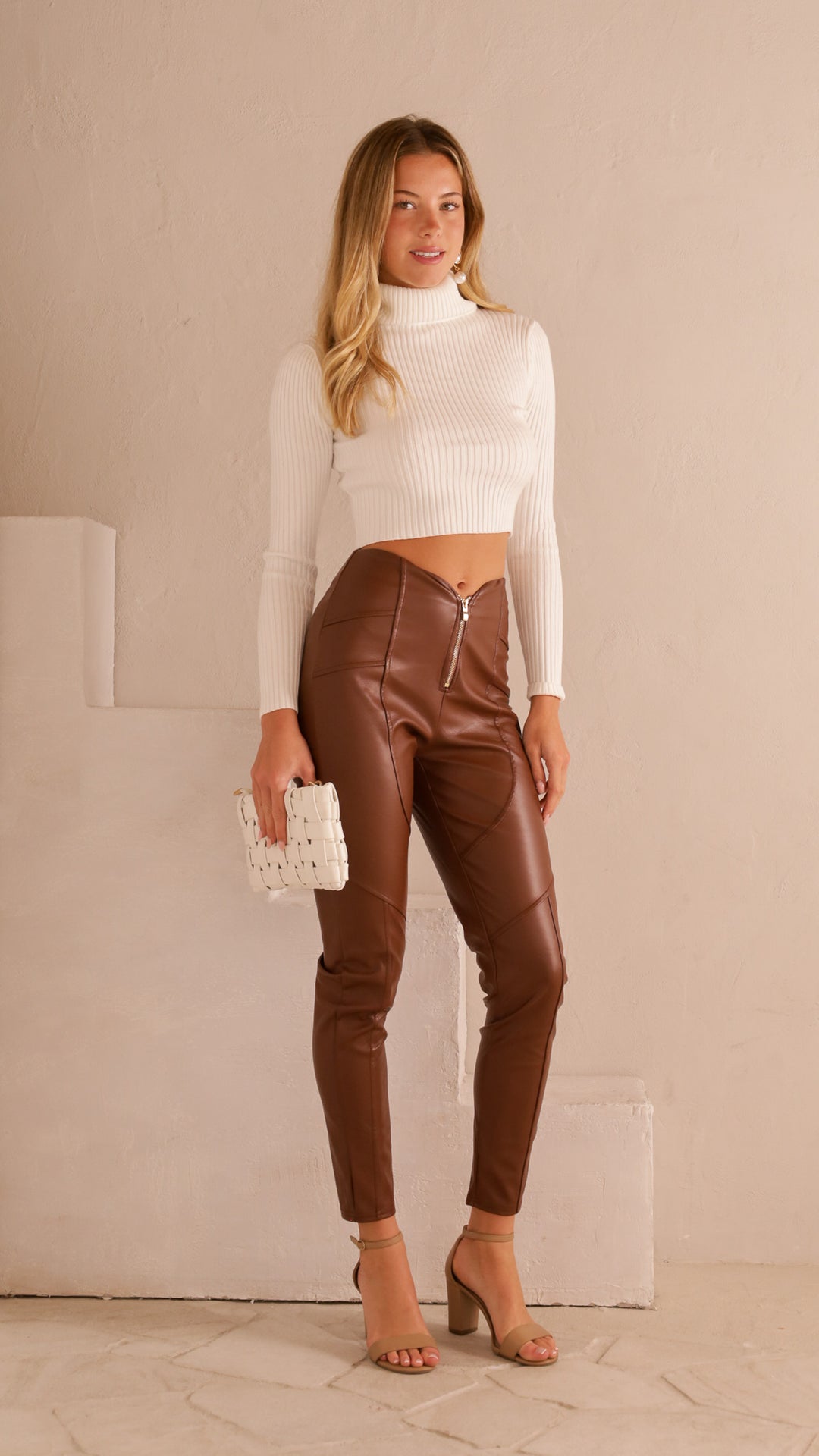 side view image 1 of Taryn Pants