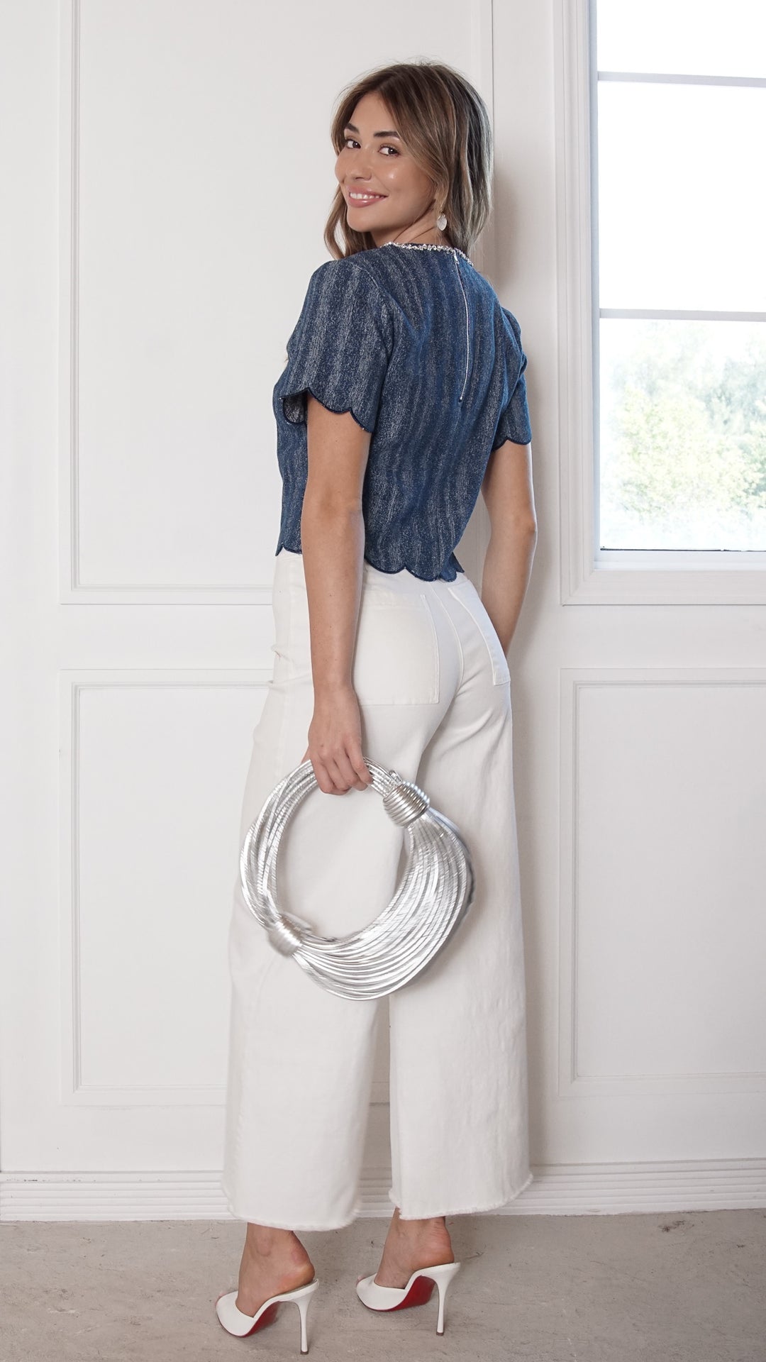 rear view image 2 of Taimi Top