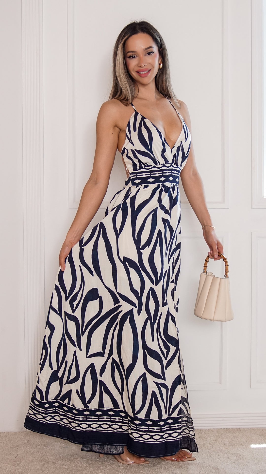 side view image 2 of Marylin Maxi Dress