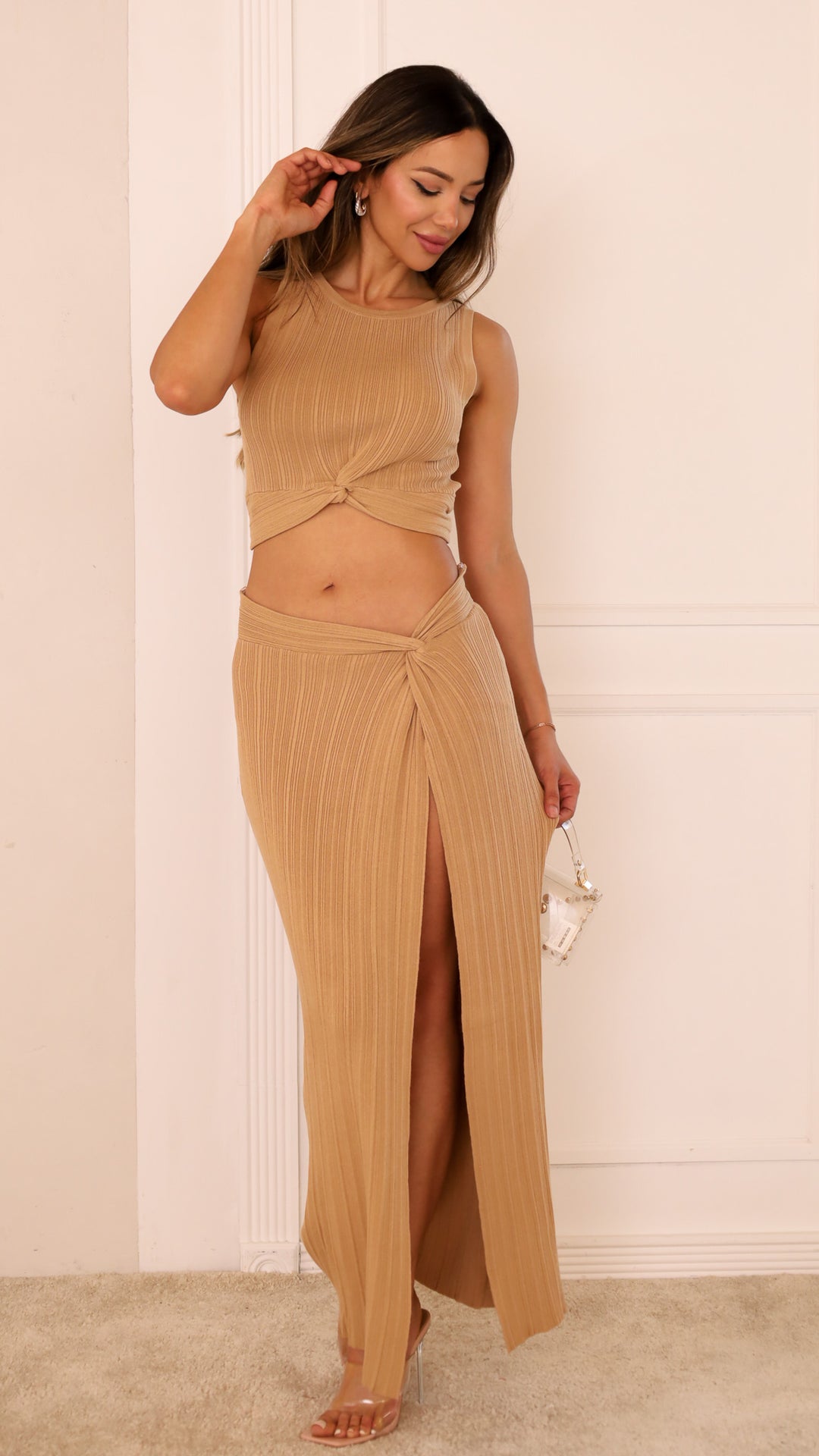 front view image 2 of Merina Set