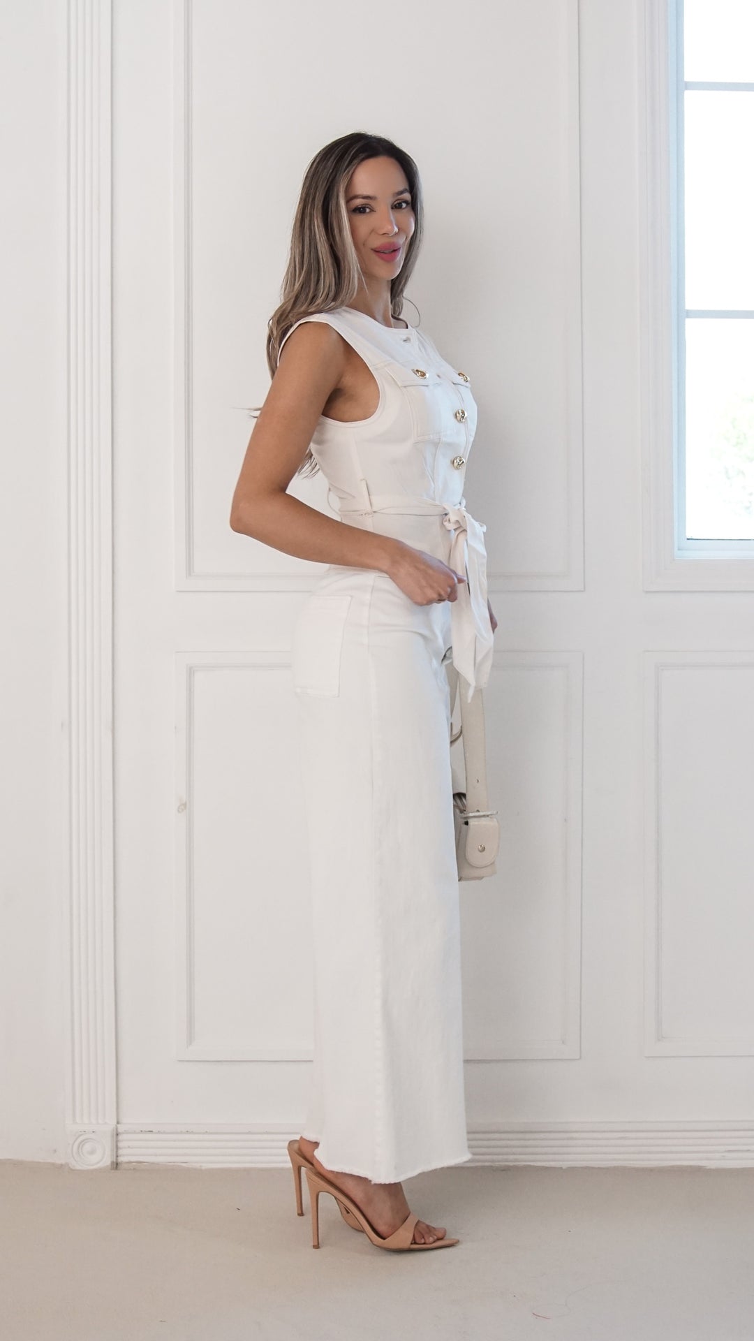 side view image 1 of Cambria Top
