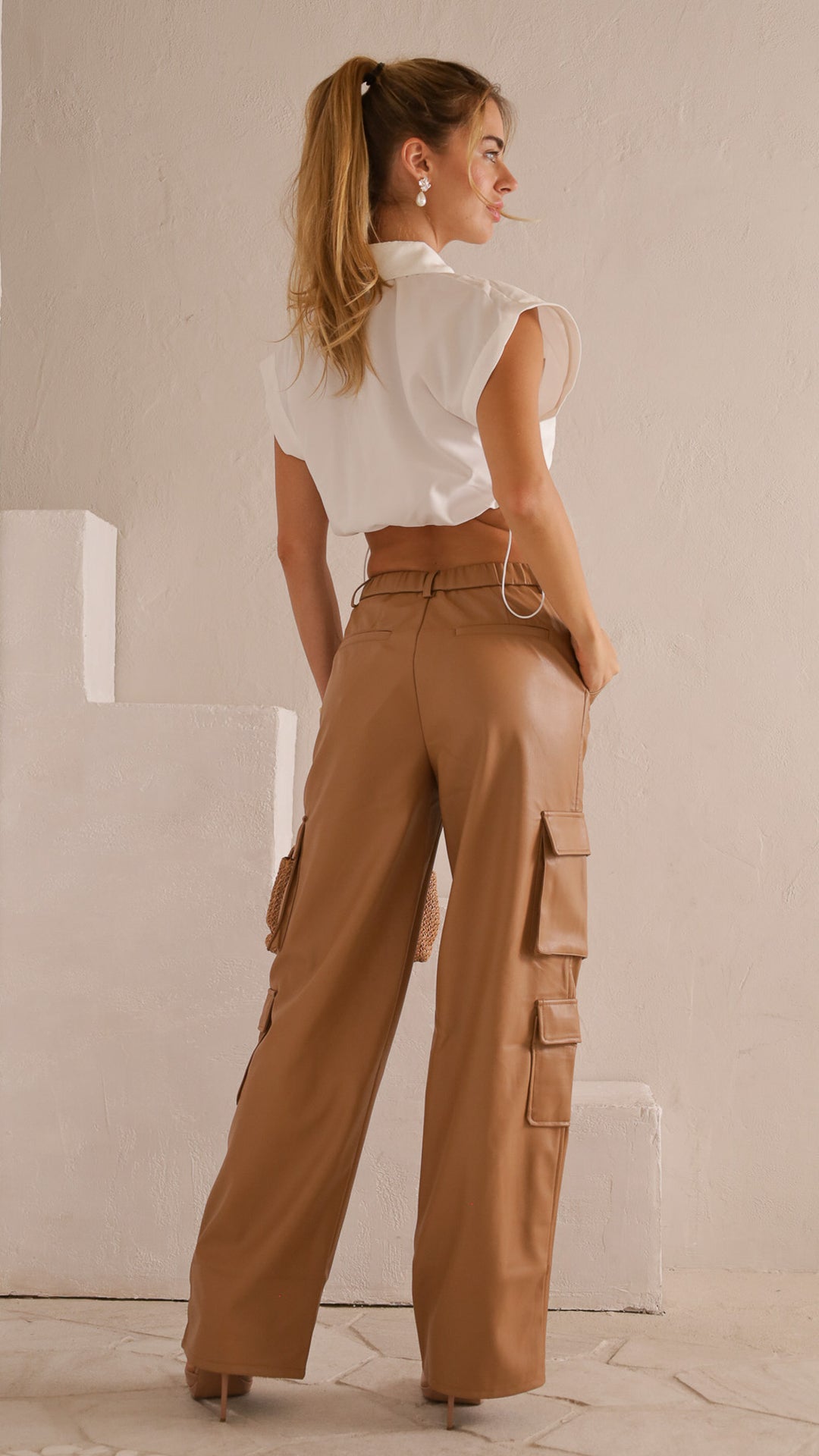 rear view image 1 of Tailer Pants