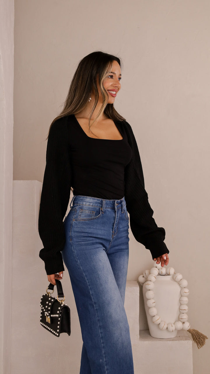 side view image 2 of Noelia Top