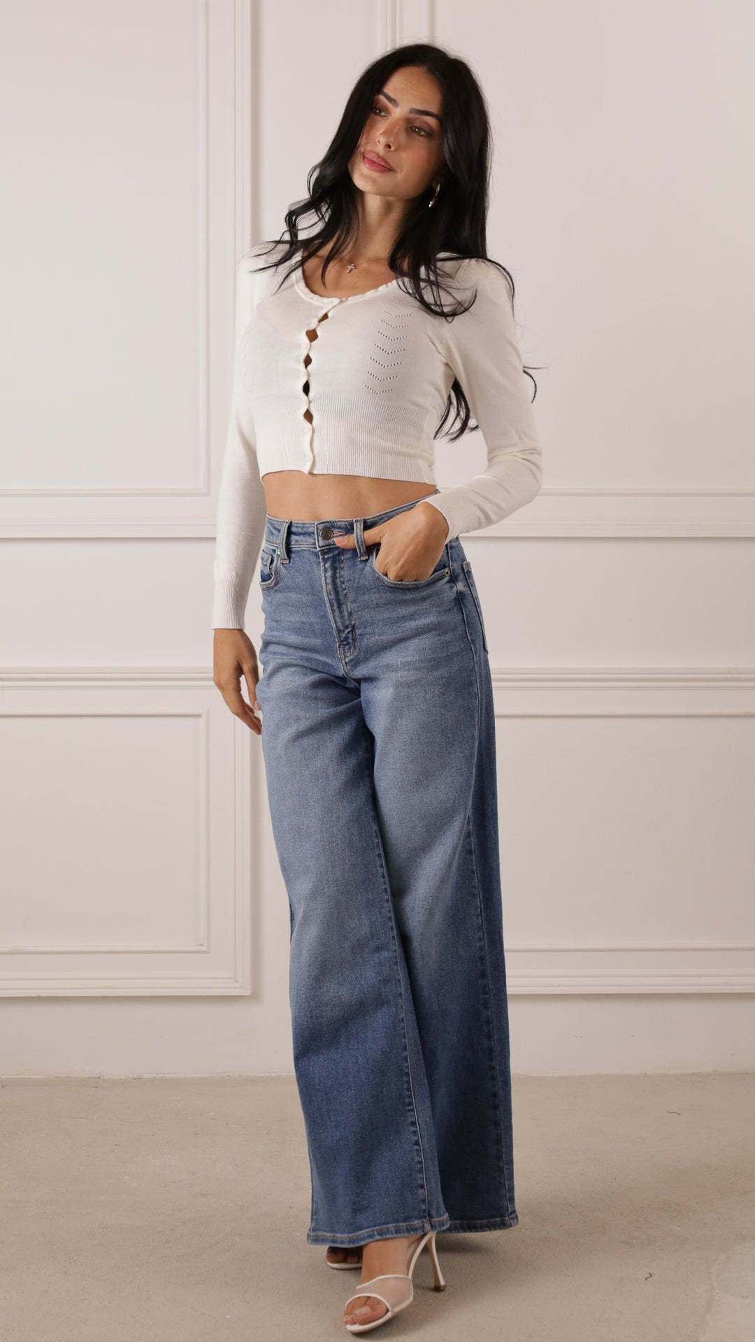 side view image 1 of Tess Top