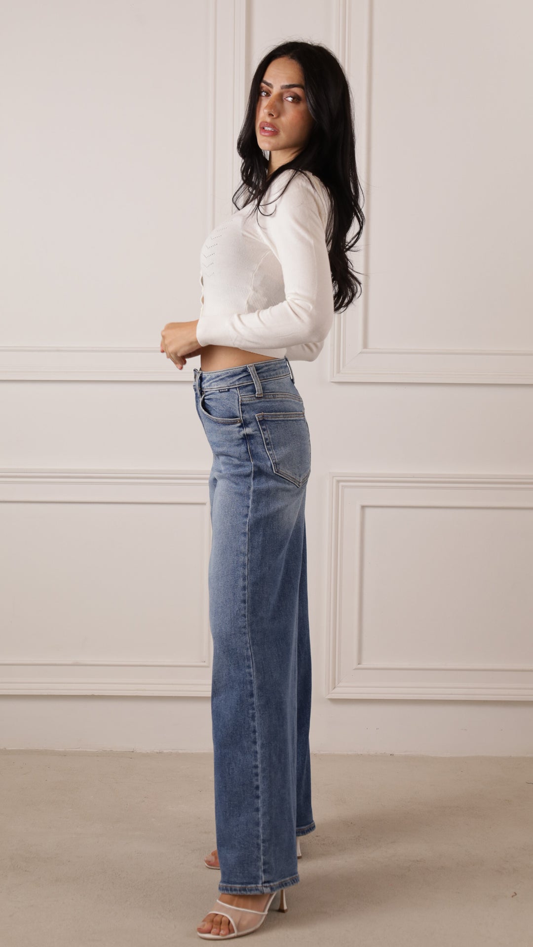 side view image 2 of Tess Top