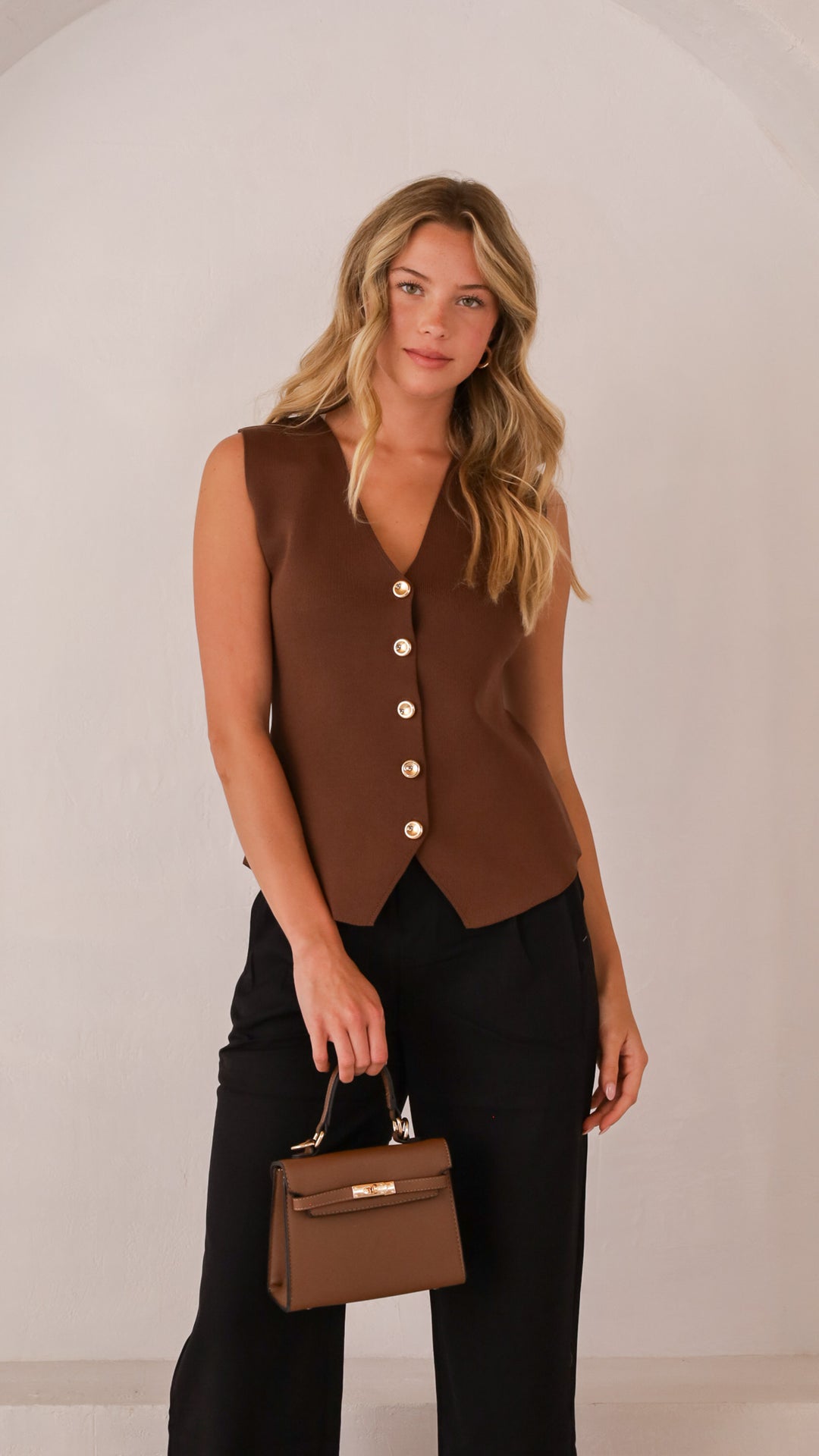 front view image 2 of Resea Top