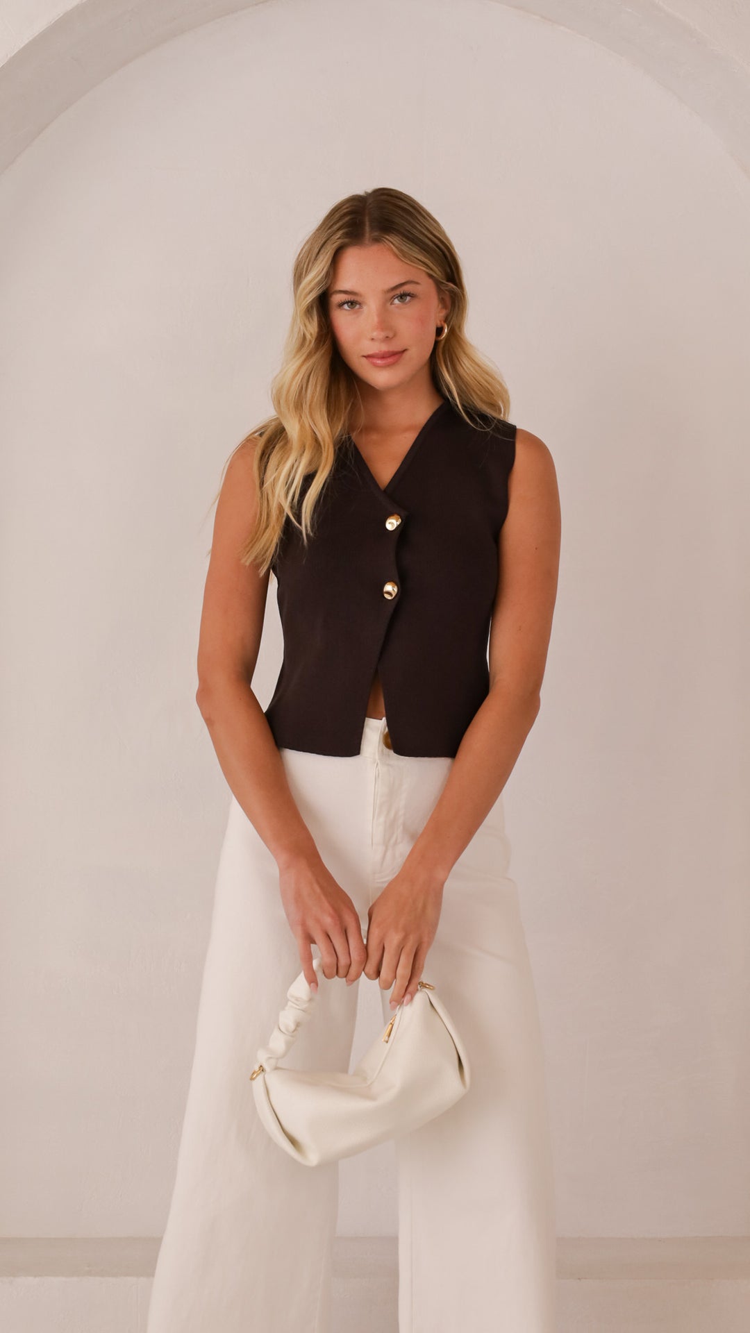 front view image 3 of Lentina Vest