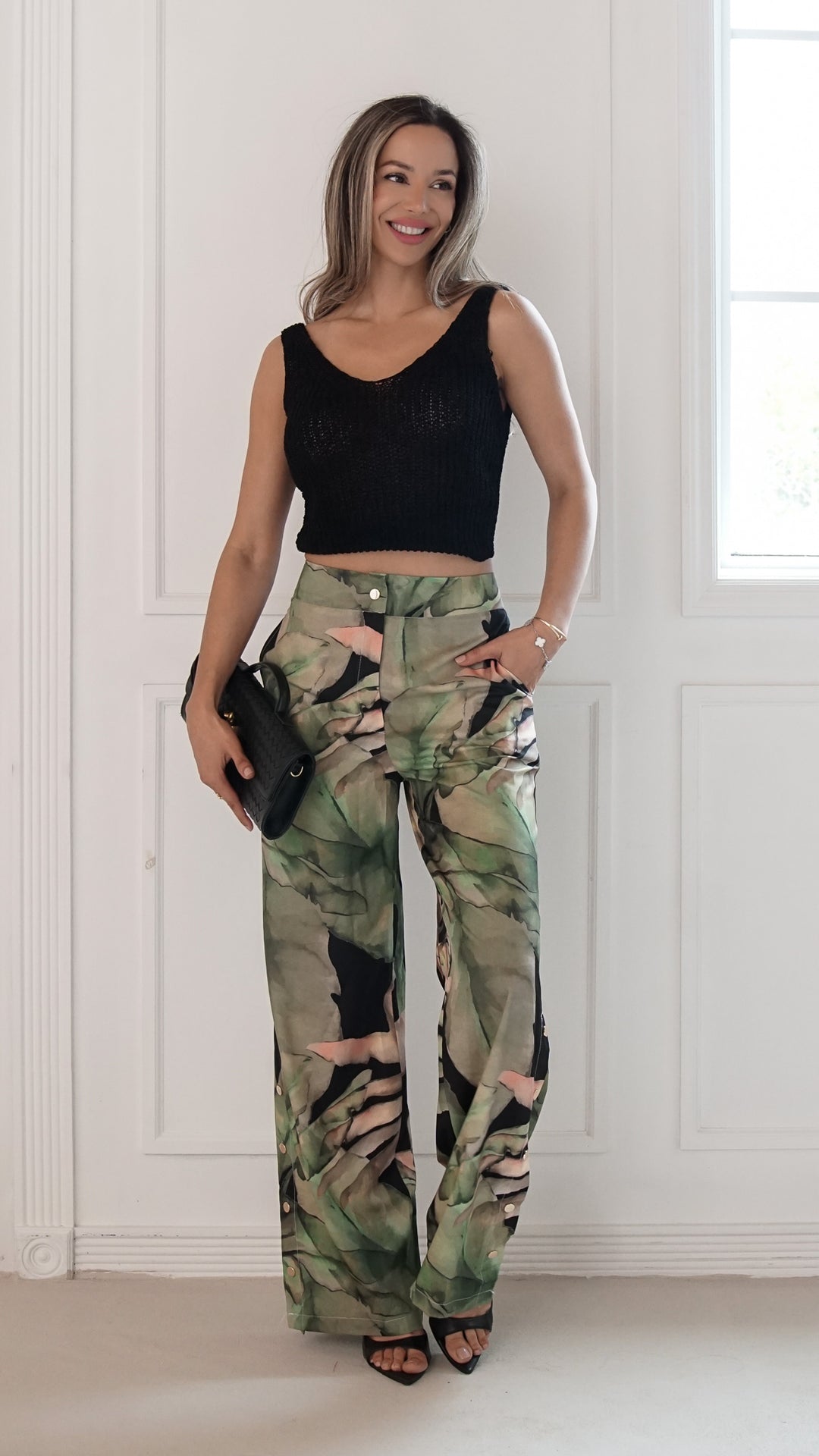 front view image 3 of Telia Top