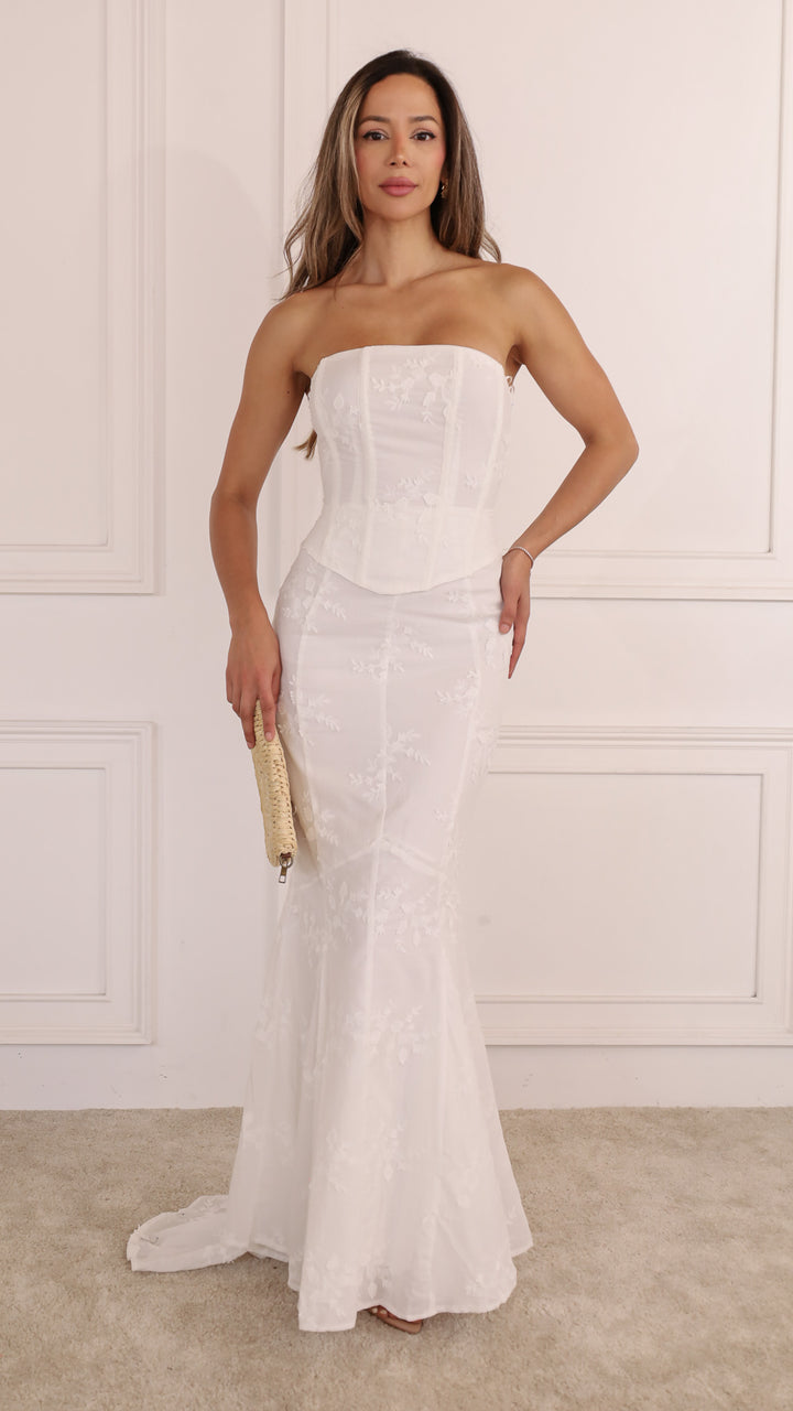 front view image 2 of Vreyen Maxi Dress
