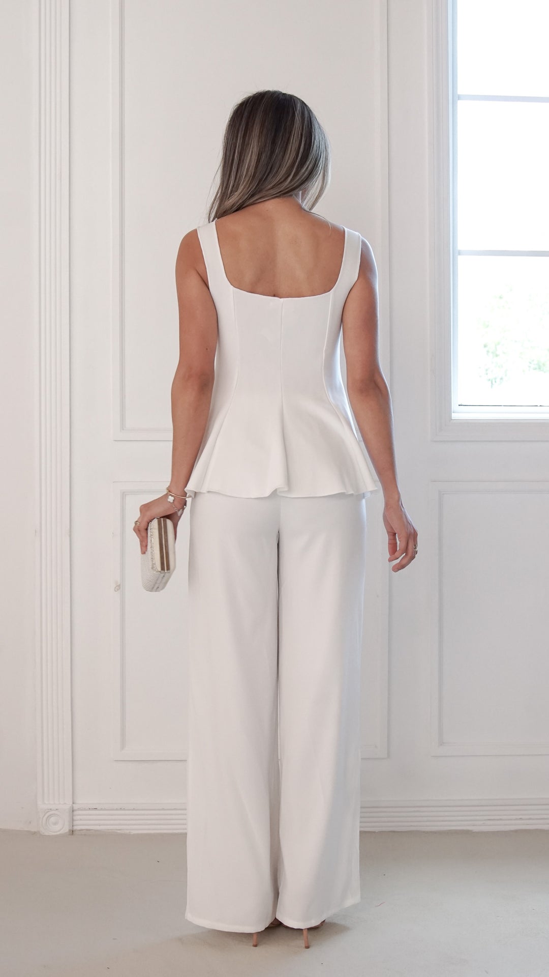 rear view image 1 of Siren top